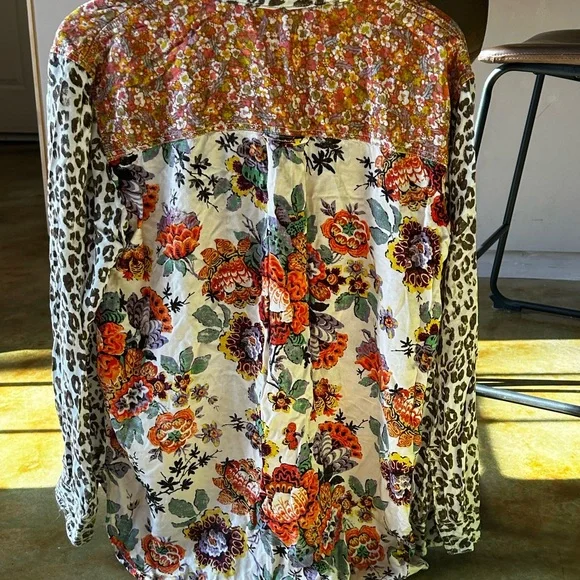 Anthropologie Pilcro Multicolor Floral and Leopard Print blouse - Picture 2 of 3